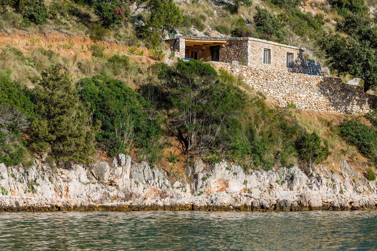 Hidden Gem By Nono Ban - Robinson Style Villa Bol Exterior photo